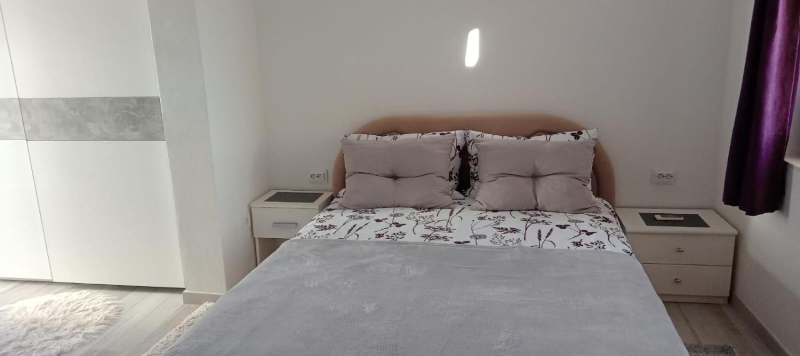 Apartment Biskupovic Dugi Rat Extérieur photo