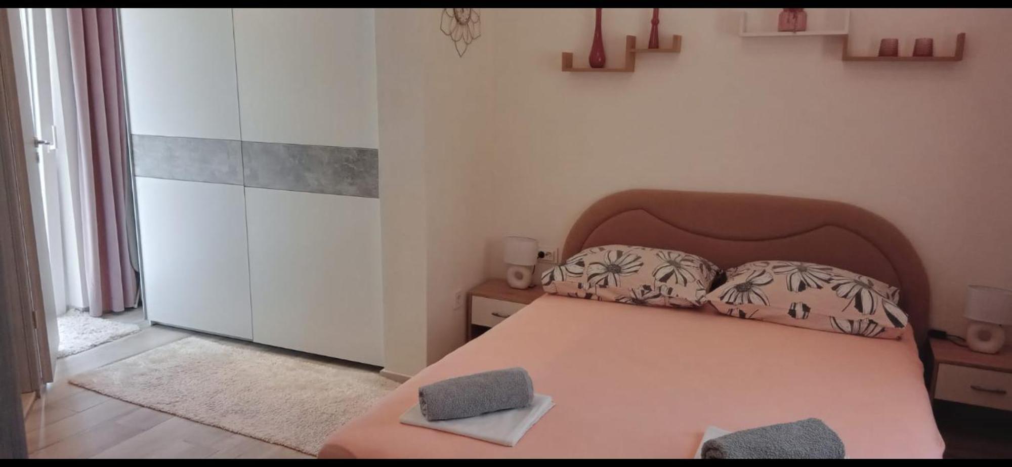 Apartment Biskupovic Dugi Rat Extérieur photo